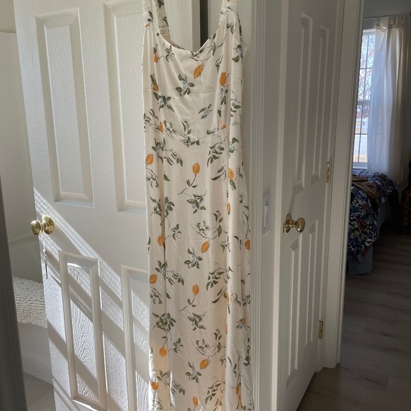 REFORMATION Dominique Citron Dress NWT - Picture 6 of 10